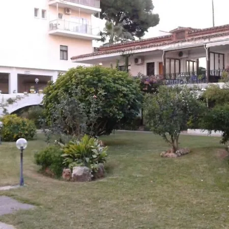 Carihuela Park Palace 토레몰리노스