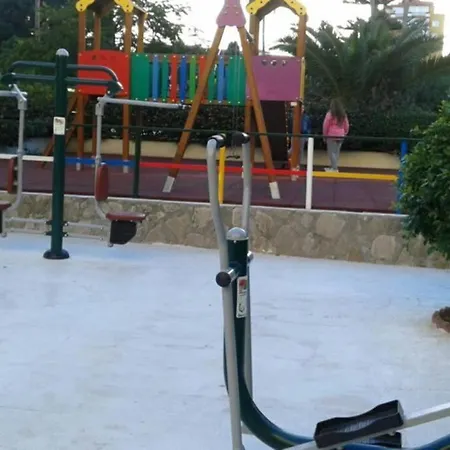 아파트 Carihuela Park Palace