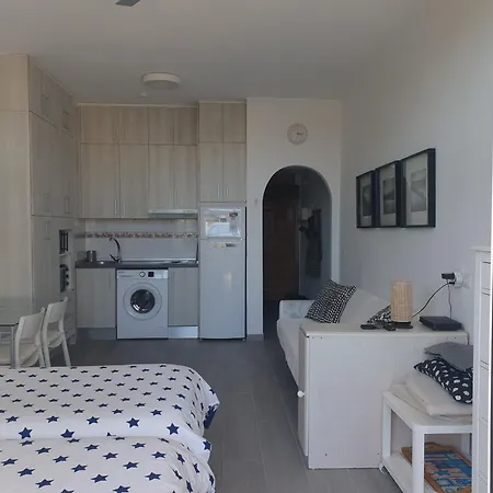 Carihuela Park Palace شقة